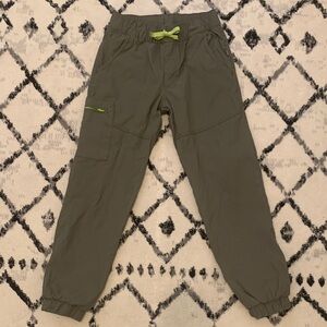 Eddie Bauer Kids Fleece Lined Pants Olive Youth Medium (10-12) cargo jogger